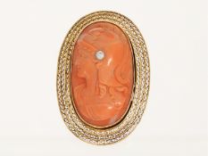 Brosche/Nadel: antike Goldschmiedebrosche, "Göttin/ Kriegerin" aus geschnittener Koralle mit Brillan