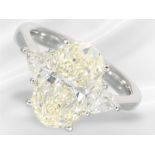 Ring: hochwertiger Diamantring, natürlicher Diamant im Ovalschliff, 5ct, IGI Zertifikat