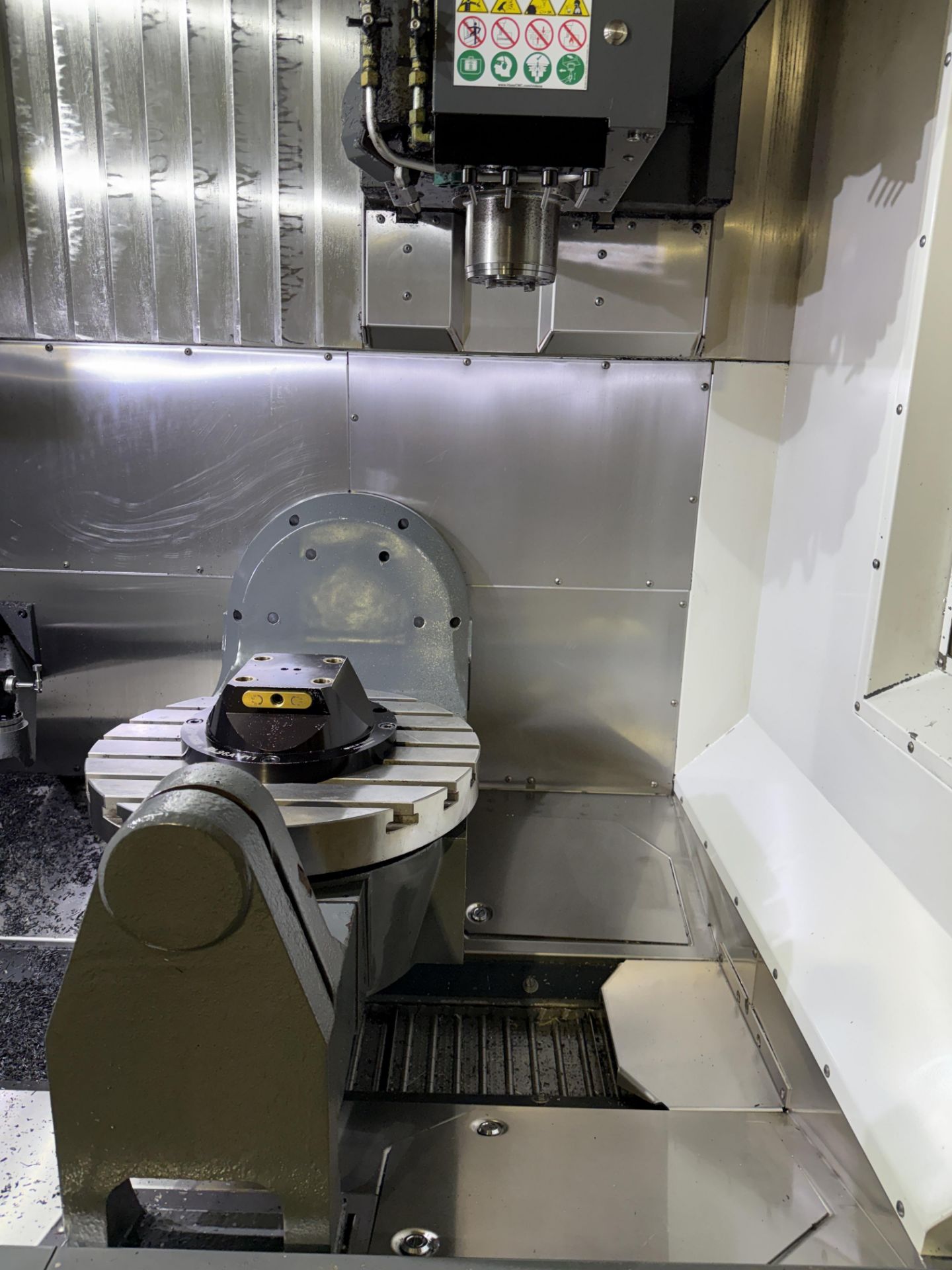 2019 Haas UMC 750SS, 5-Axis Vertical Machining Center, Haas Control, USB, Remote Jog, P-Cool, - Image 17 of 31