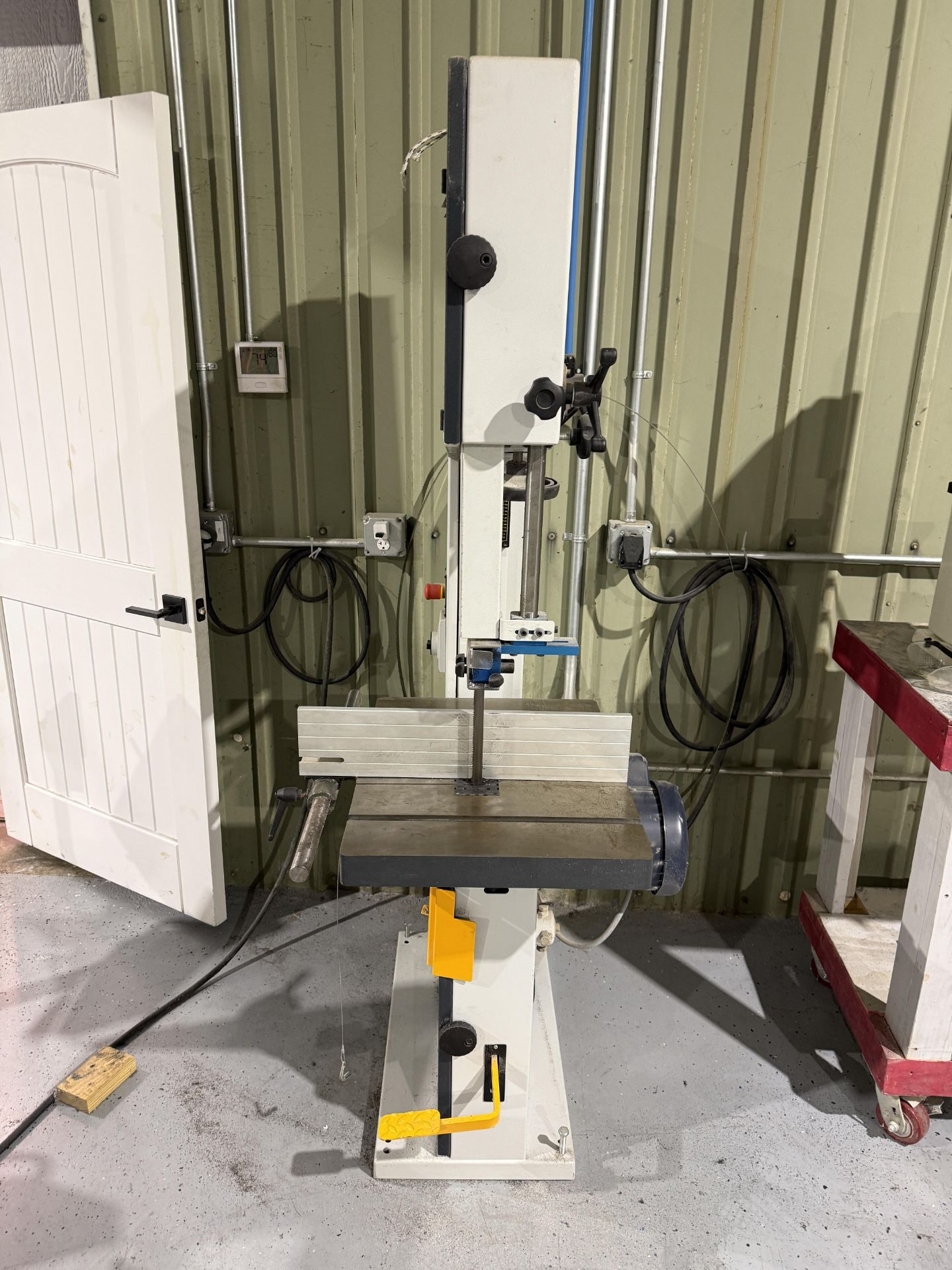 2019 Laguna 18 Vertical Bandsaw Model LT18 - Image 9 of 10