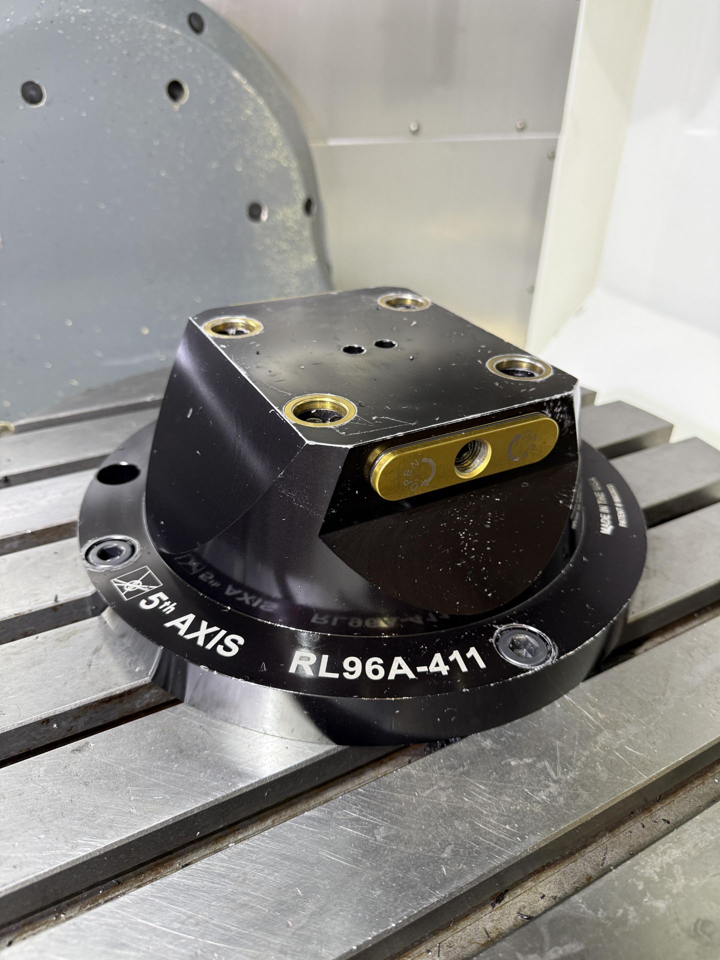 2019 Haas UMC 750SS, 5-Axis Vertical Machining Center, Haas Control, USB, Remote Jog, P-Cool, - Image 23 of 31