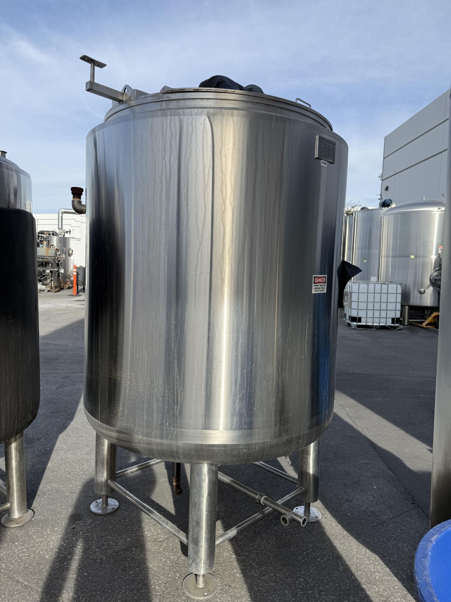 Solbrew Tank 2020 Brew-Bev BT-2000L Blending Tank, Working Volume 2000L, Material SS ...