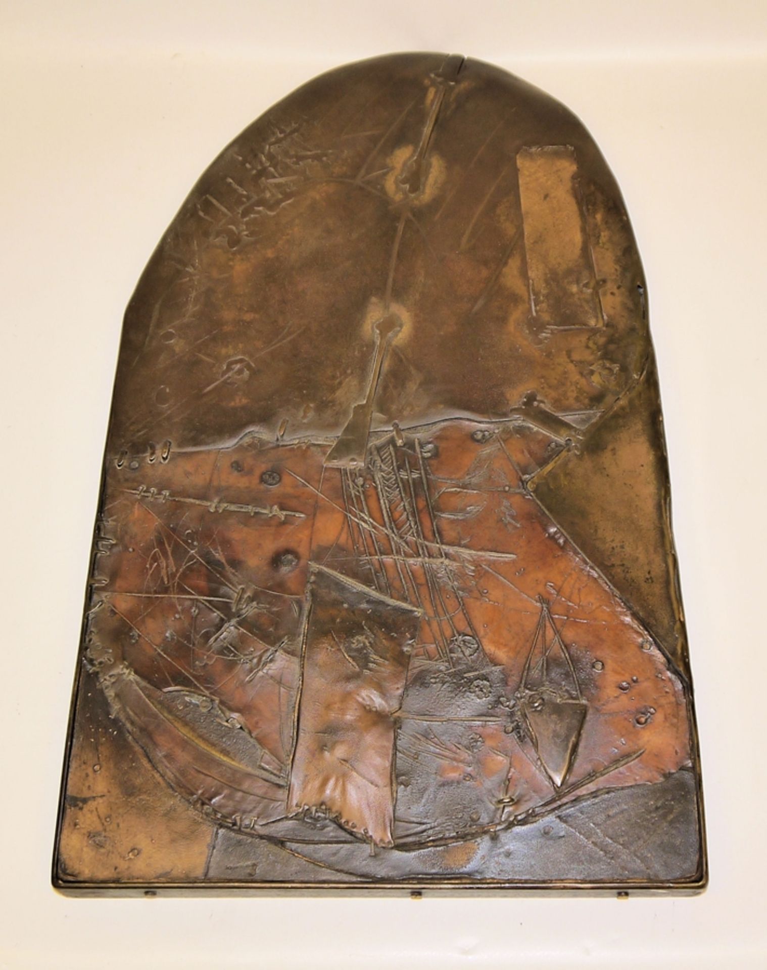 Wolfgang Bier, "Relief Halbrund" mit Schnürungen, Leder & Eisen, von 1982