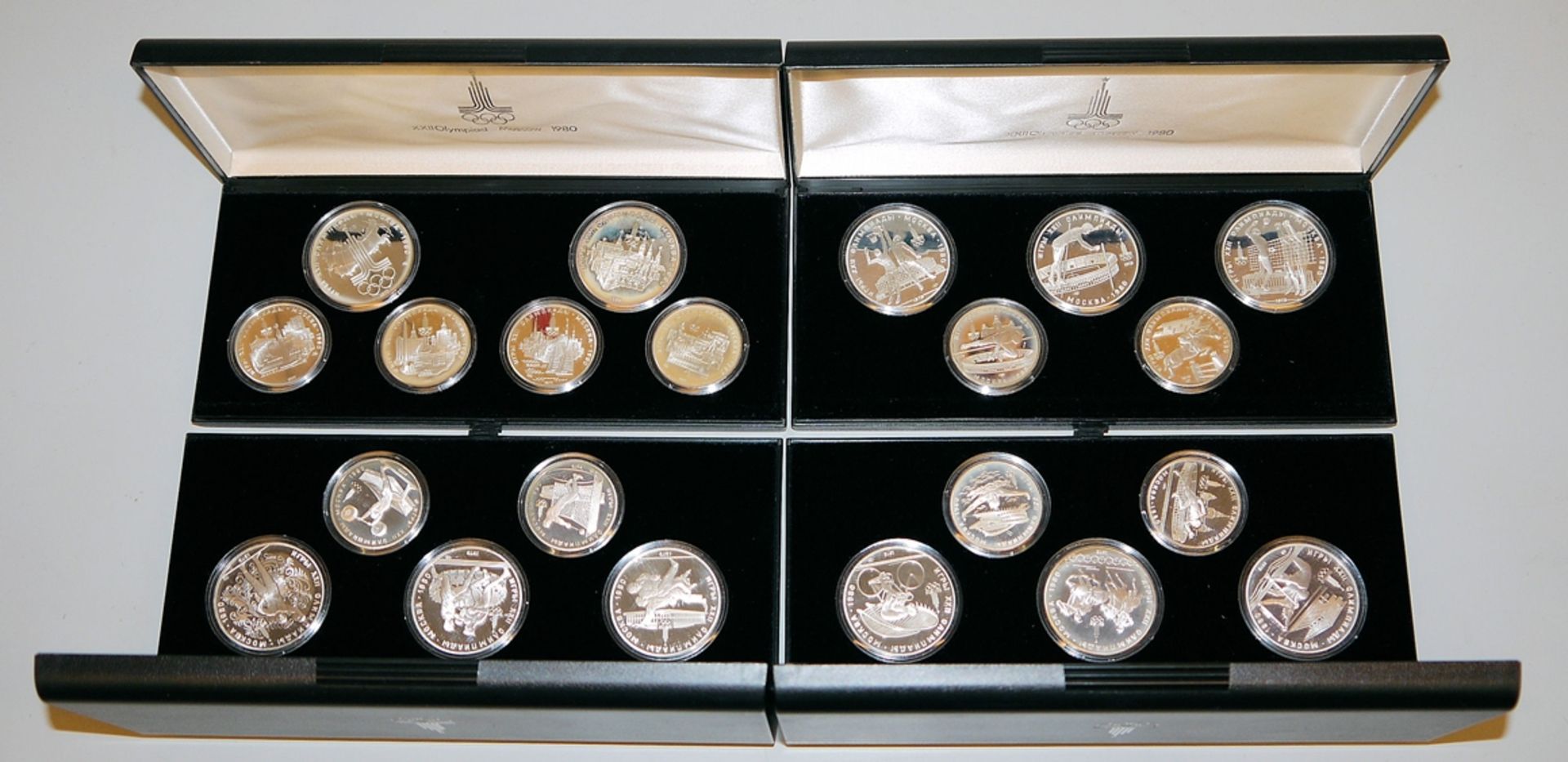 Vier Sets mit 21 Silbermünzen zur Olympiade Moskau 1980 