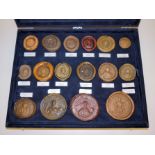 Gepflegte Sammlung "Siegel deutscher Kaiser und Könige" in vier Schatullen