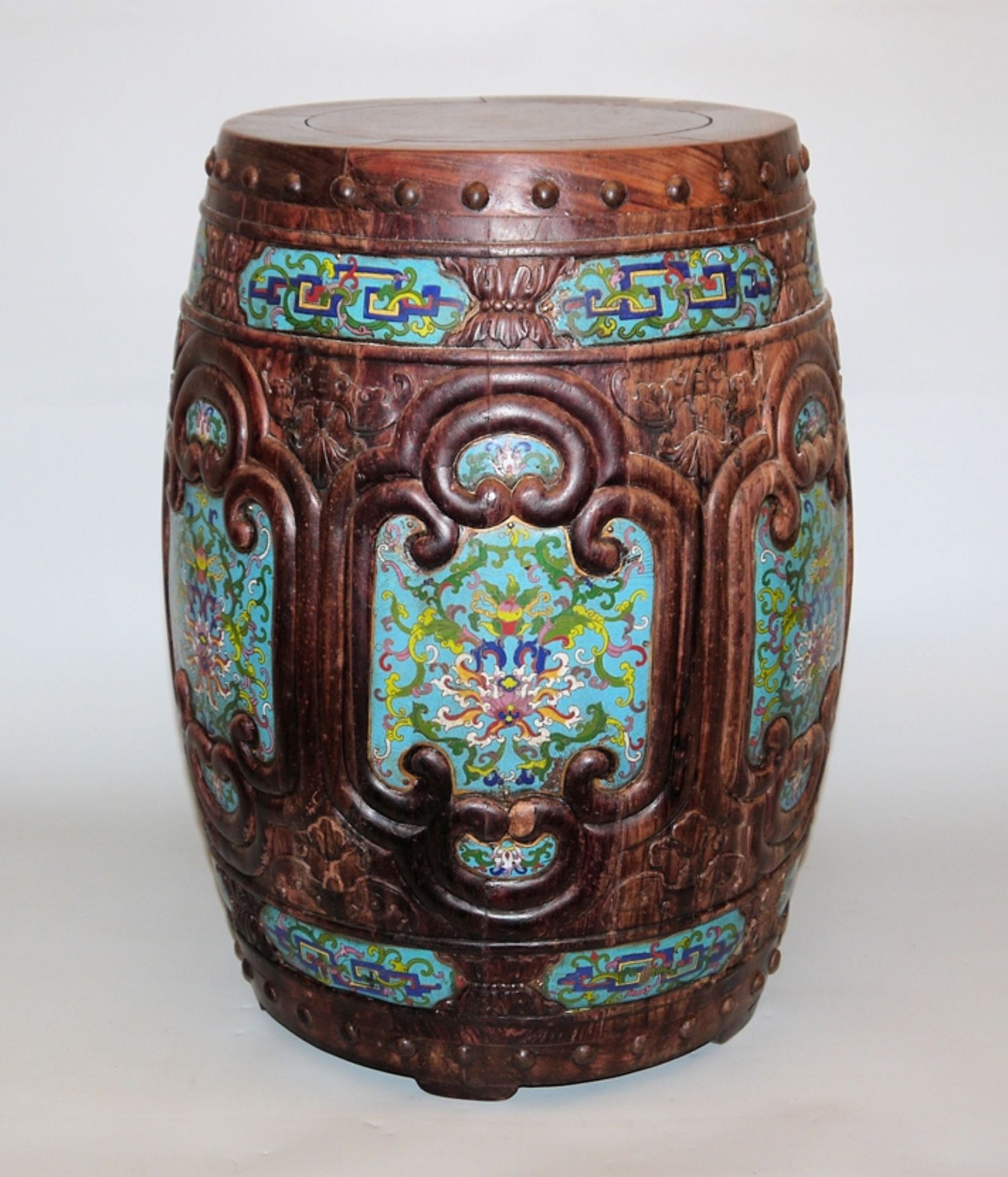 Chinesischer Trommelhocker mit Cloisonné-Einlagen