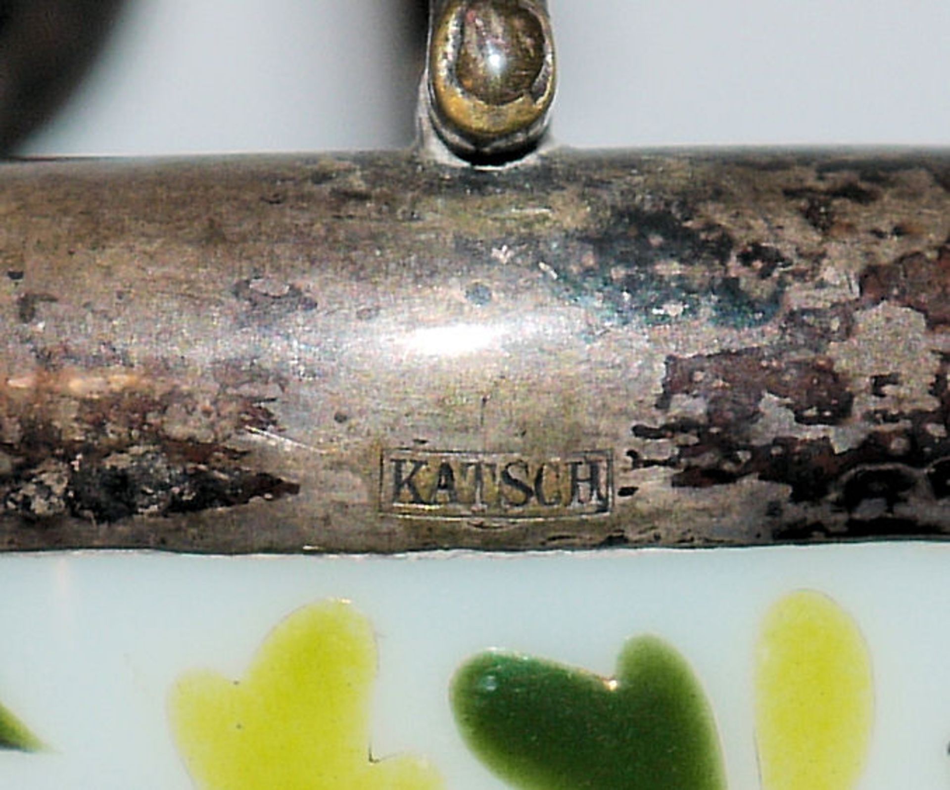 Gürtelschließe mit Niello, Silber, Kiew, 1908-17 & paar Gewürzschalen, Glas/versilbert, Alex Katsch - Bild 2 aus 3