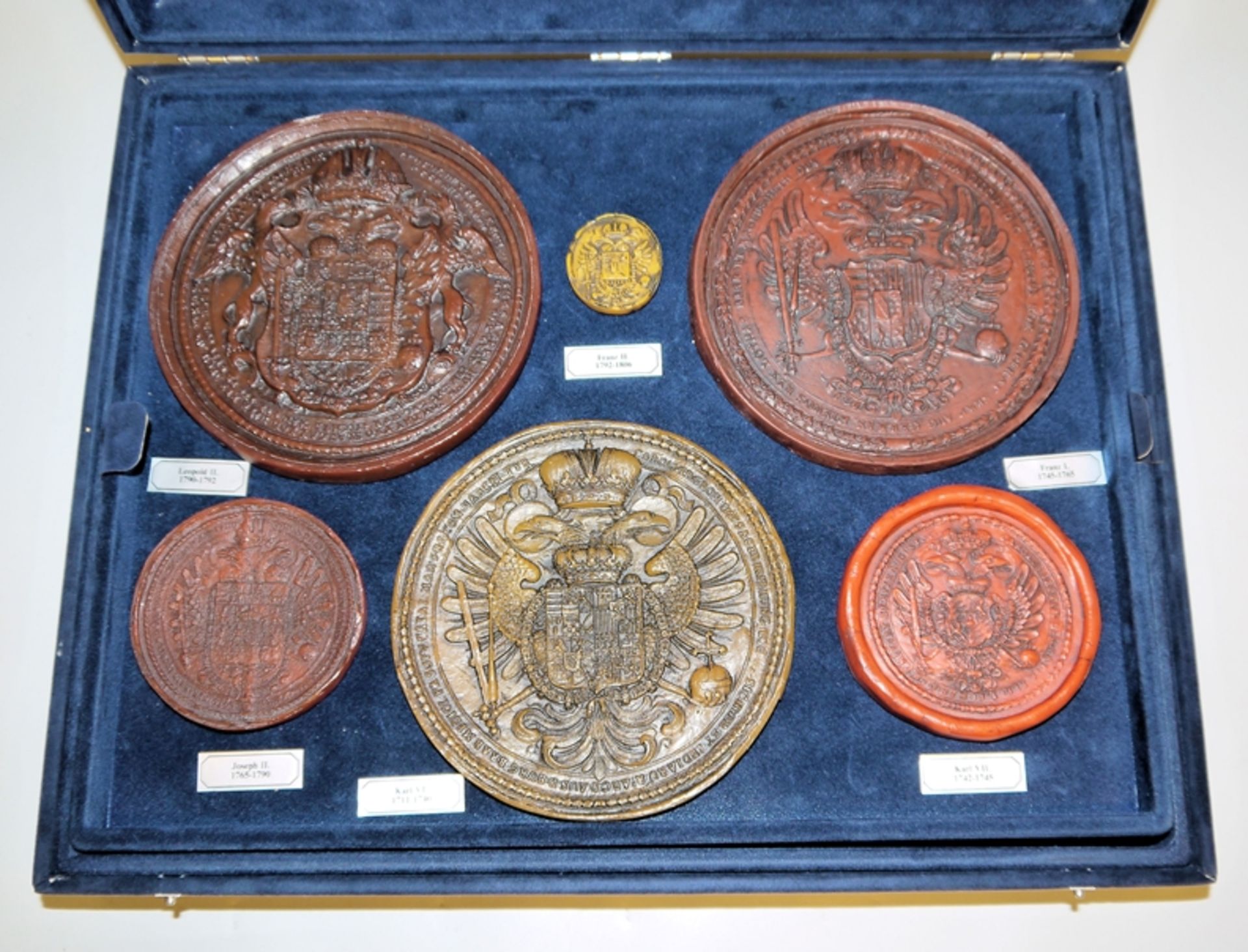 Gepflegte Sammlung "Siegel deutscher Kaiser und Könige" in vier Schatullen - Bild 7 aus 9