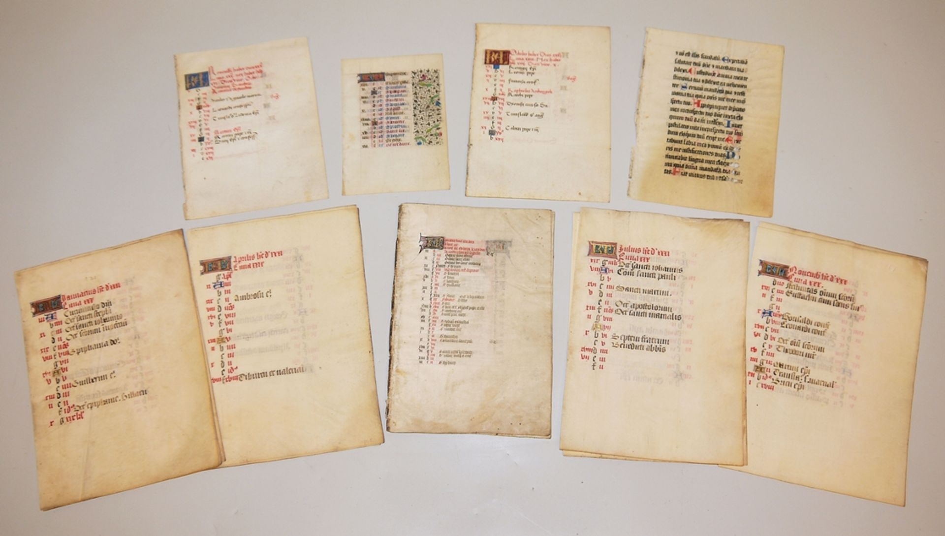 Zwei vollständige Kalendarien und vier Einzelblätter aus spätmittelalterlichen Stundenbüchern, Fran