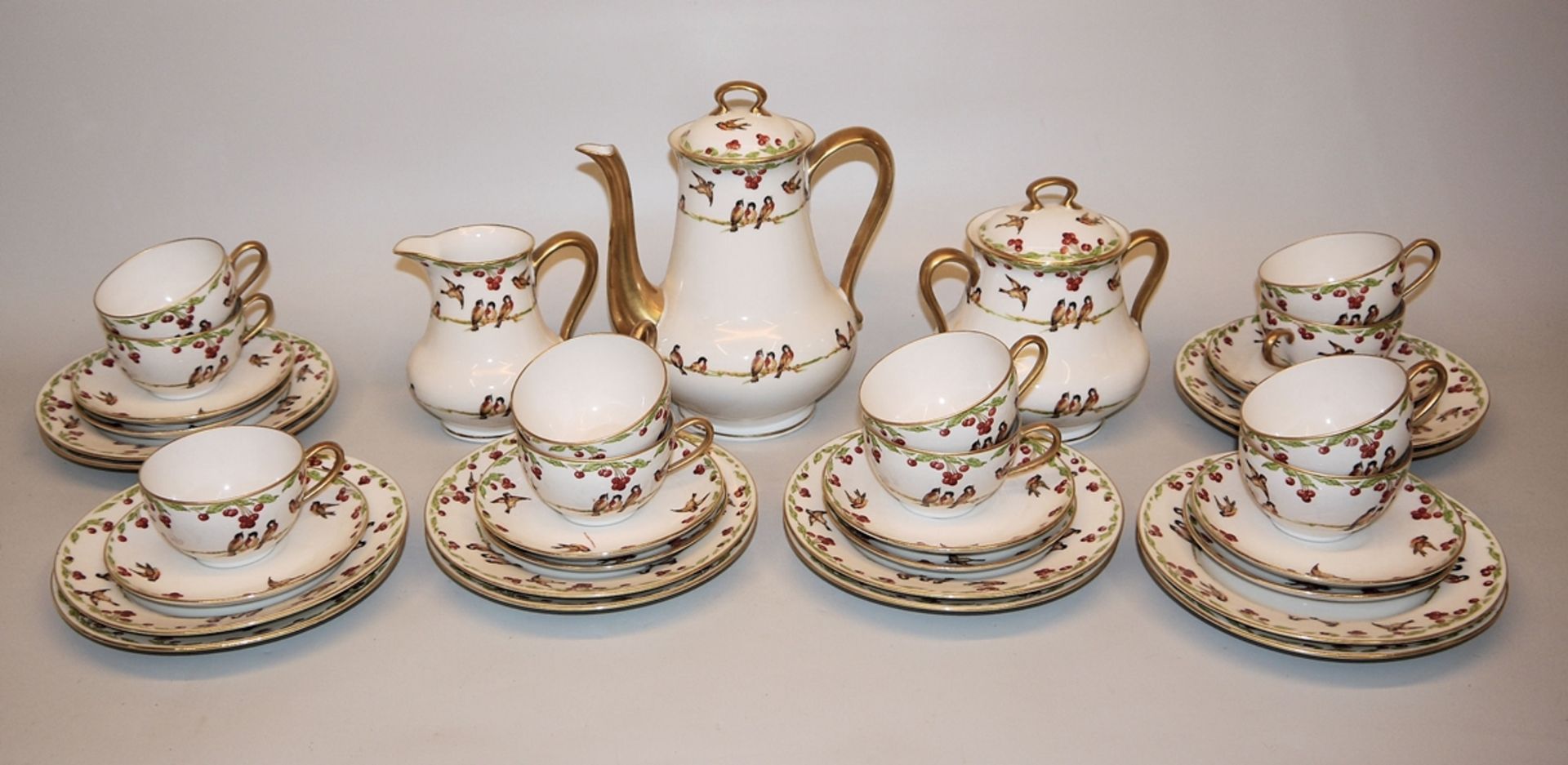 Porzellan-Kaffeeservice für mind. 11 Personen, Frères Balleroy, Limoges um 1910/20