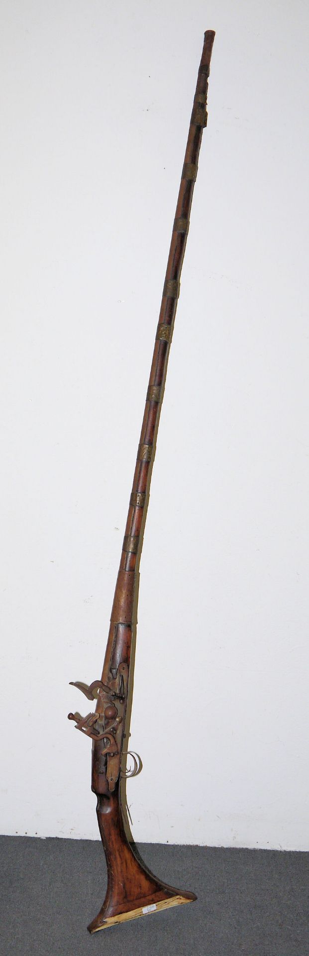 Lange Moukhala, Steinschlossgewehr des Maghreb - Bild 2 aus 2