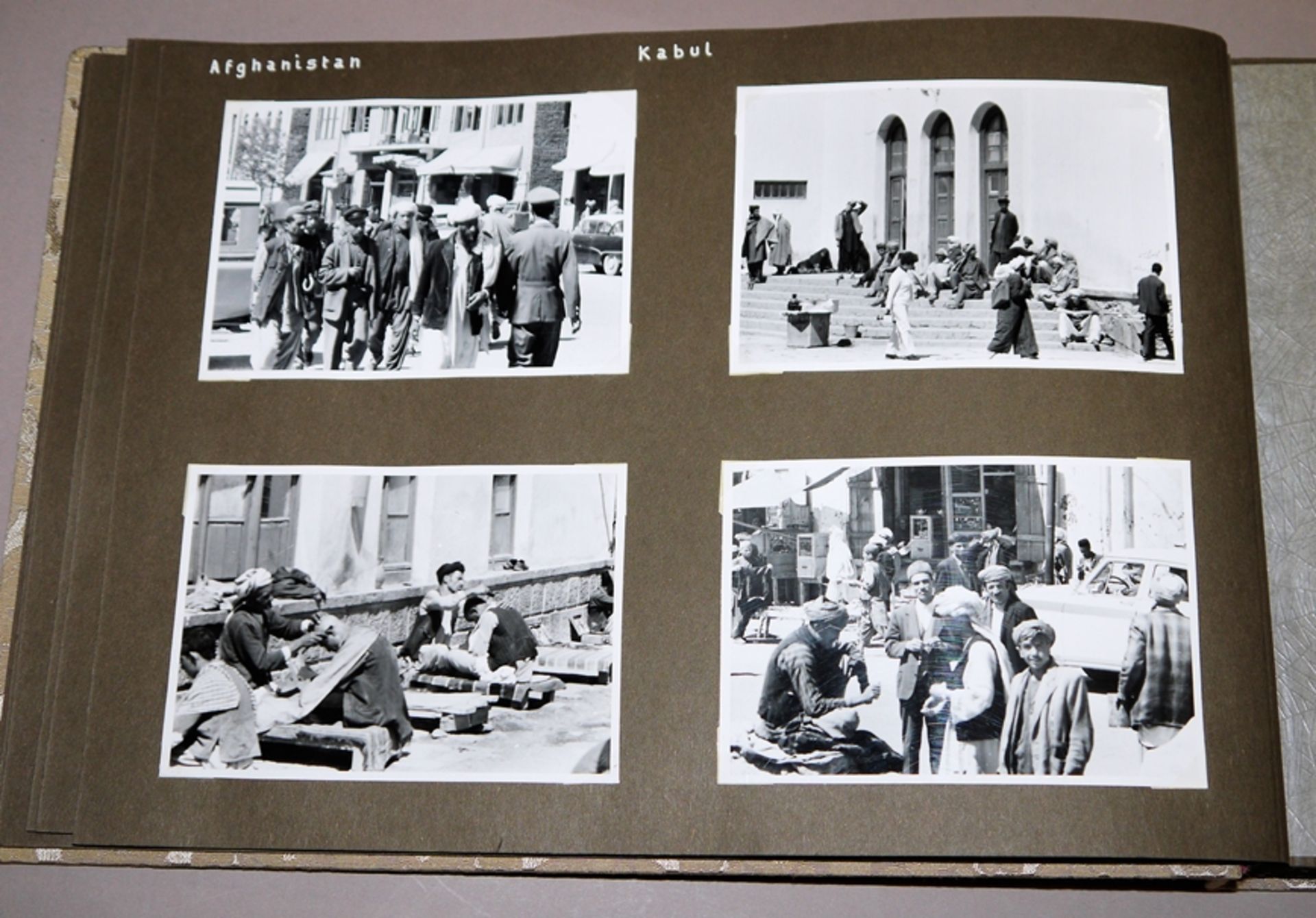 Bilddokumentation eines weltweit Gereisten in 23 Alben der 1960/70er Jahre - Bild 4 aus 9