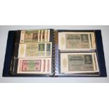 Stattliche Sammlung Städte-Notgeld und Banknoten aus aller Welt, in vier Ringbuch-Alben