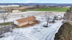 3 BED, 1½ BATH RANCHER & 20X30 SHOP ON 4.8 ACRES