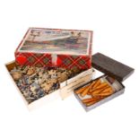 Puzzle und Tischkegelspiel, je im OK, Z 3