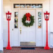 RRP £119.95 - 188 cm Christmas Streetlamp Plug-in Musical Lamp Post with LED Lights