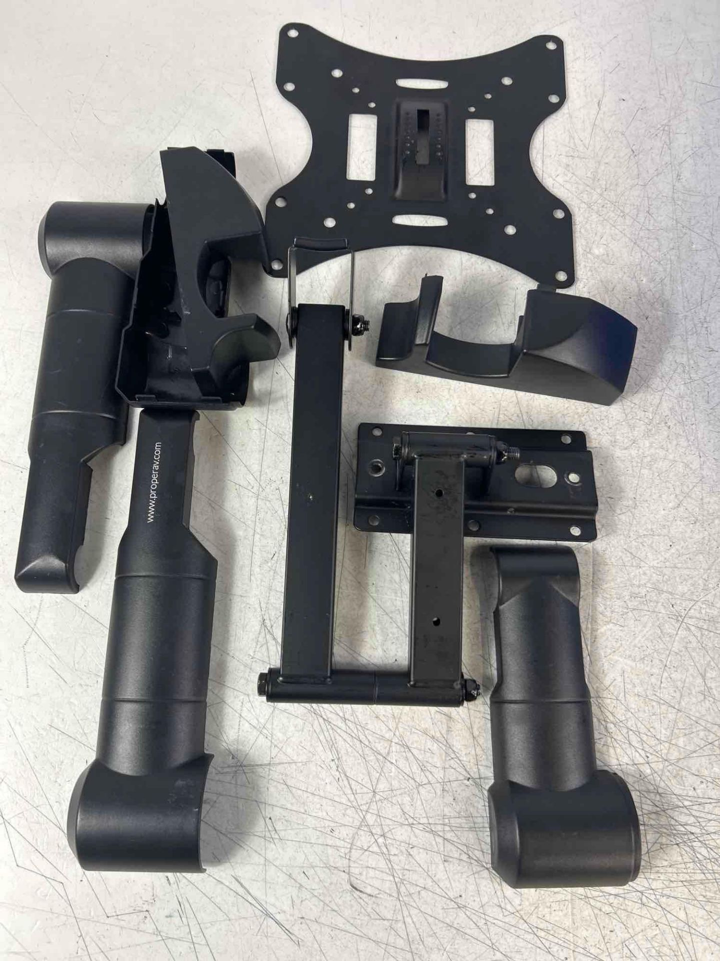 RRP £22.99 - ProperAV Swing Arm TV Wall Bracket 23" 24" 28" 32" 37" 40" 42" 43" 46" Tilt 20° VESA - Image 3 of 10