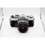 Olympus OM1 35mm SLR Camera 28mm f3.5 lens