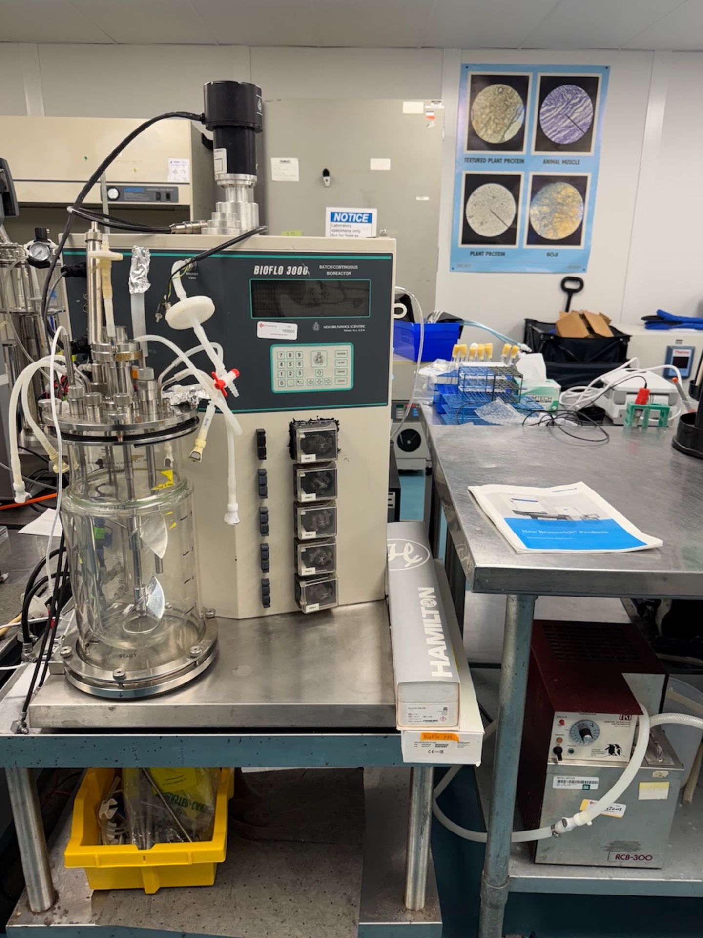 Bioflo Pacifier New Brunswick BioFlo 3000 Bioreactor BioFlo 3000 bioreactor system with ...