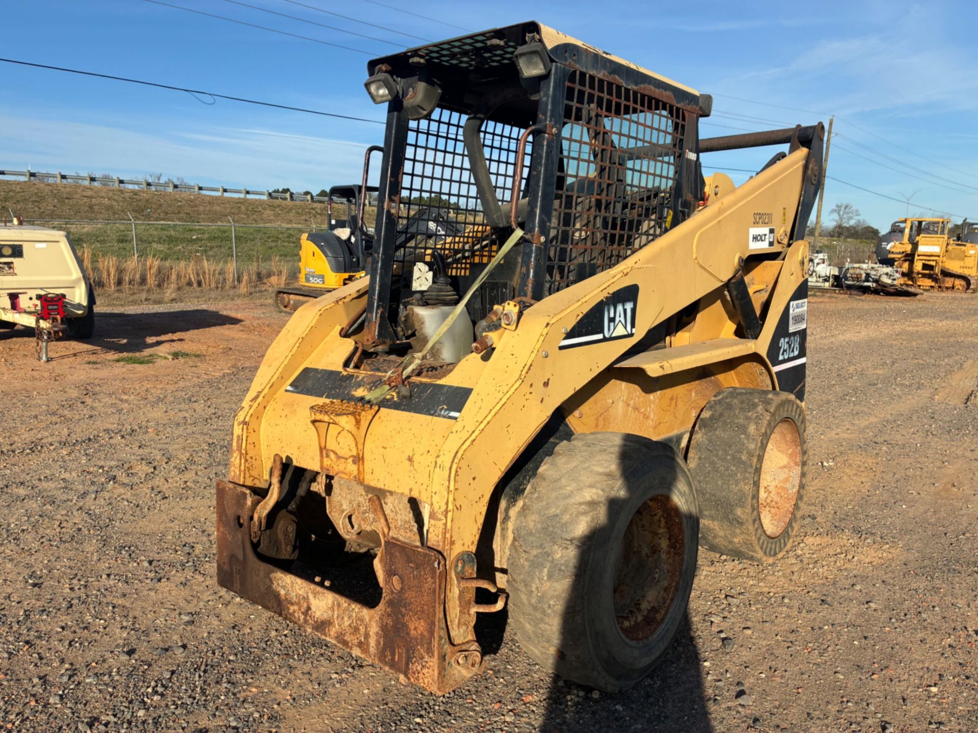 (Carthage. TX) 2005 CATERPILLAR 252B SKID STEER LOADER VIN/SN ...