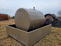 Fuel Tank with Containment