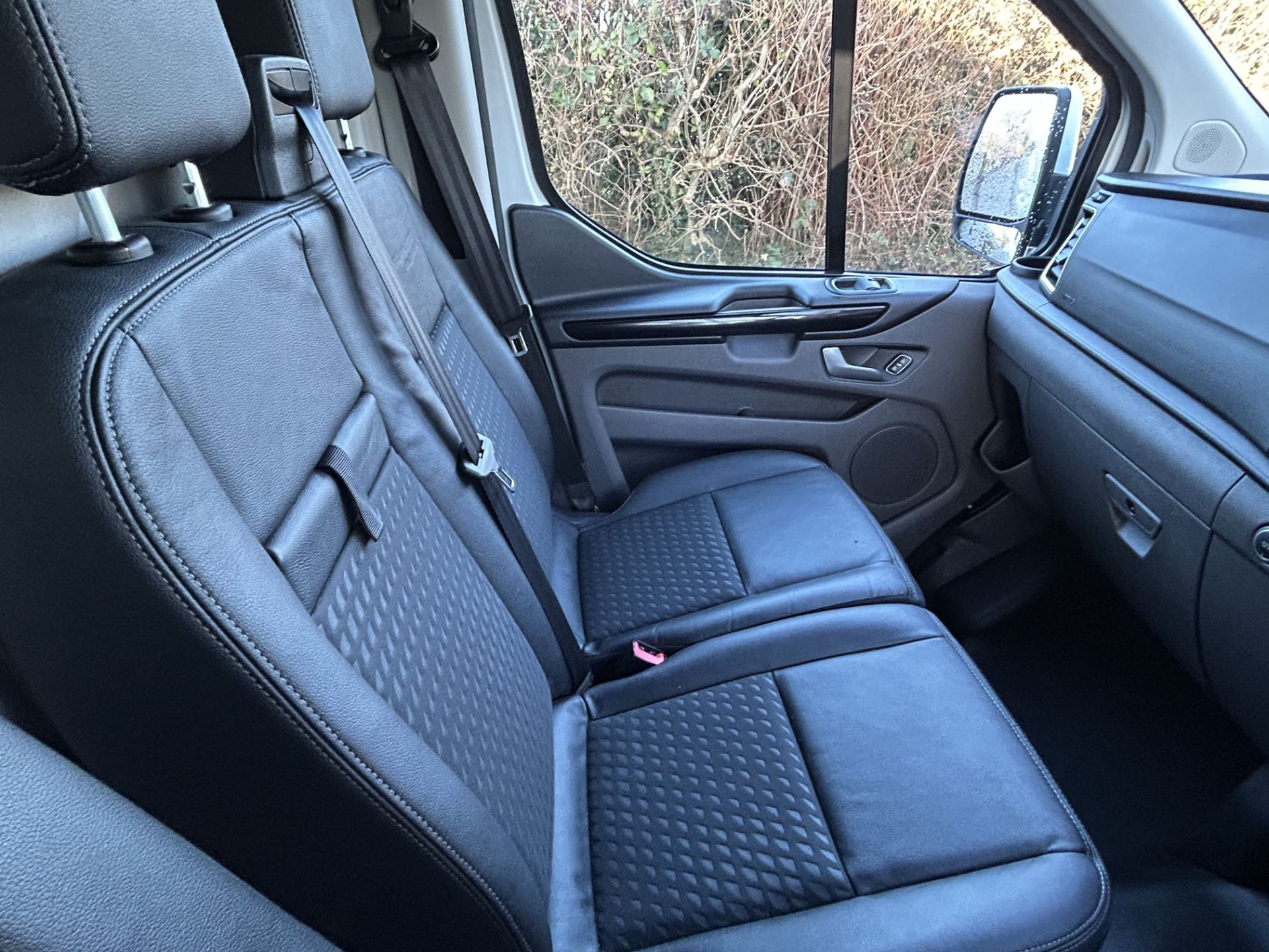 FORD TRANSIT CUSTOM 2.0 ECOBLUE 290 SPORT EDITION (21 REG) 1 OWNER * VERY NICE EXAMPLE !!! - Image 13 of 27