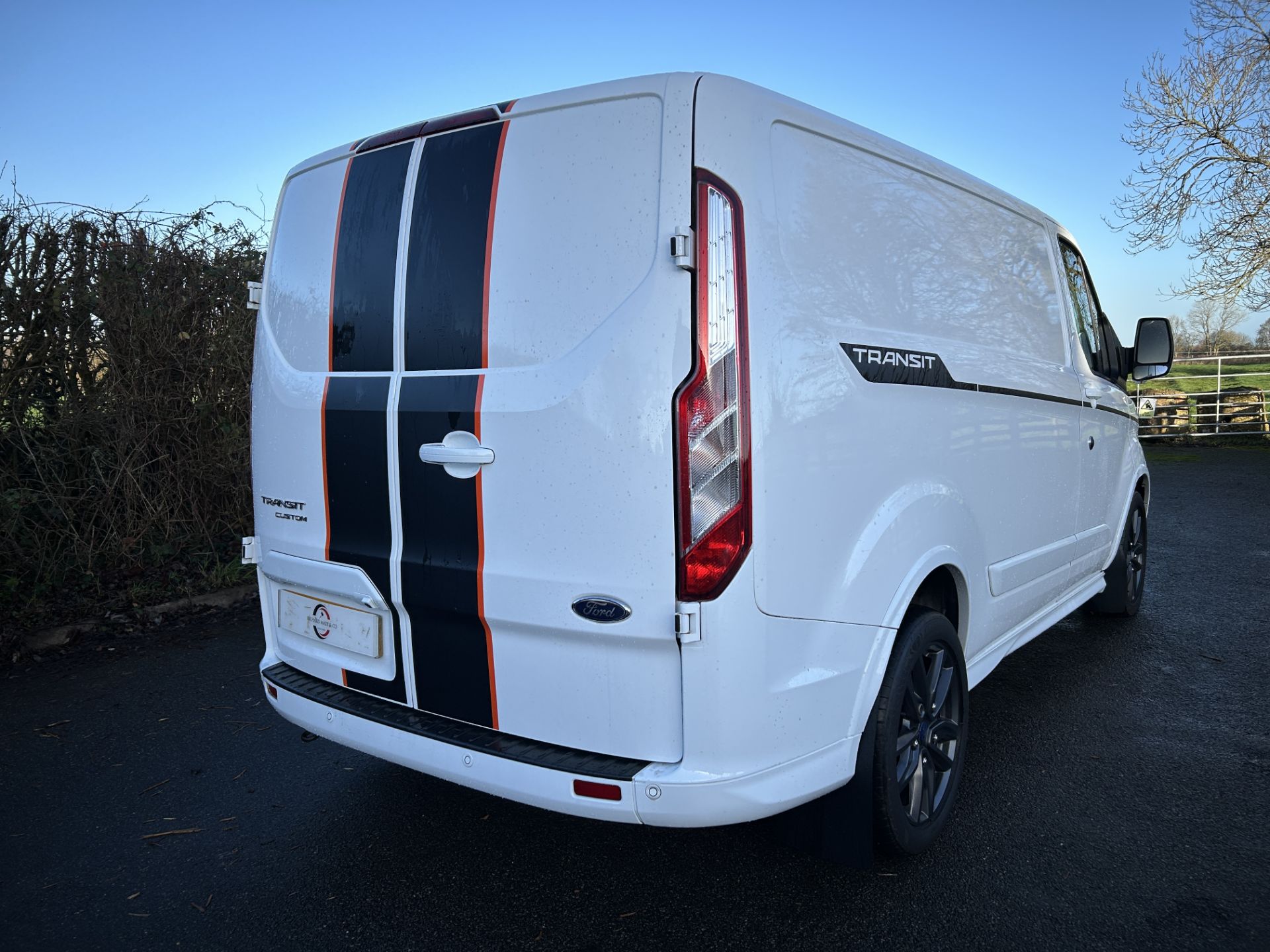 FORD TRANSIT CUSTOM 2.0 ECOBLUE 290 SPORT EDITION (21 REG) 1 OWNER * VERY NICE EXAMPLE !!! - Image 4 of 27