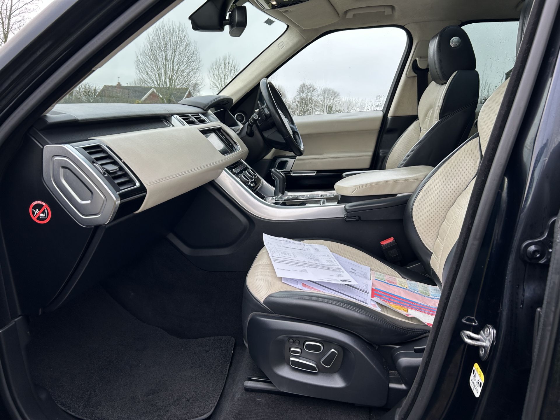 RANGE ROVER SPORT AUTOBIOGRAPHY DYNAMIC 3.0 SDV6 DIESEL/HYBRID AUTOMATIC * 15 REG * SERVICE HISTORY! - Image 16 of 39