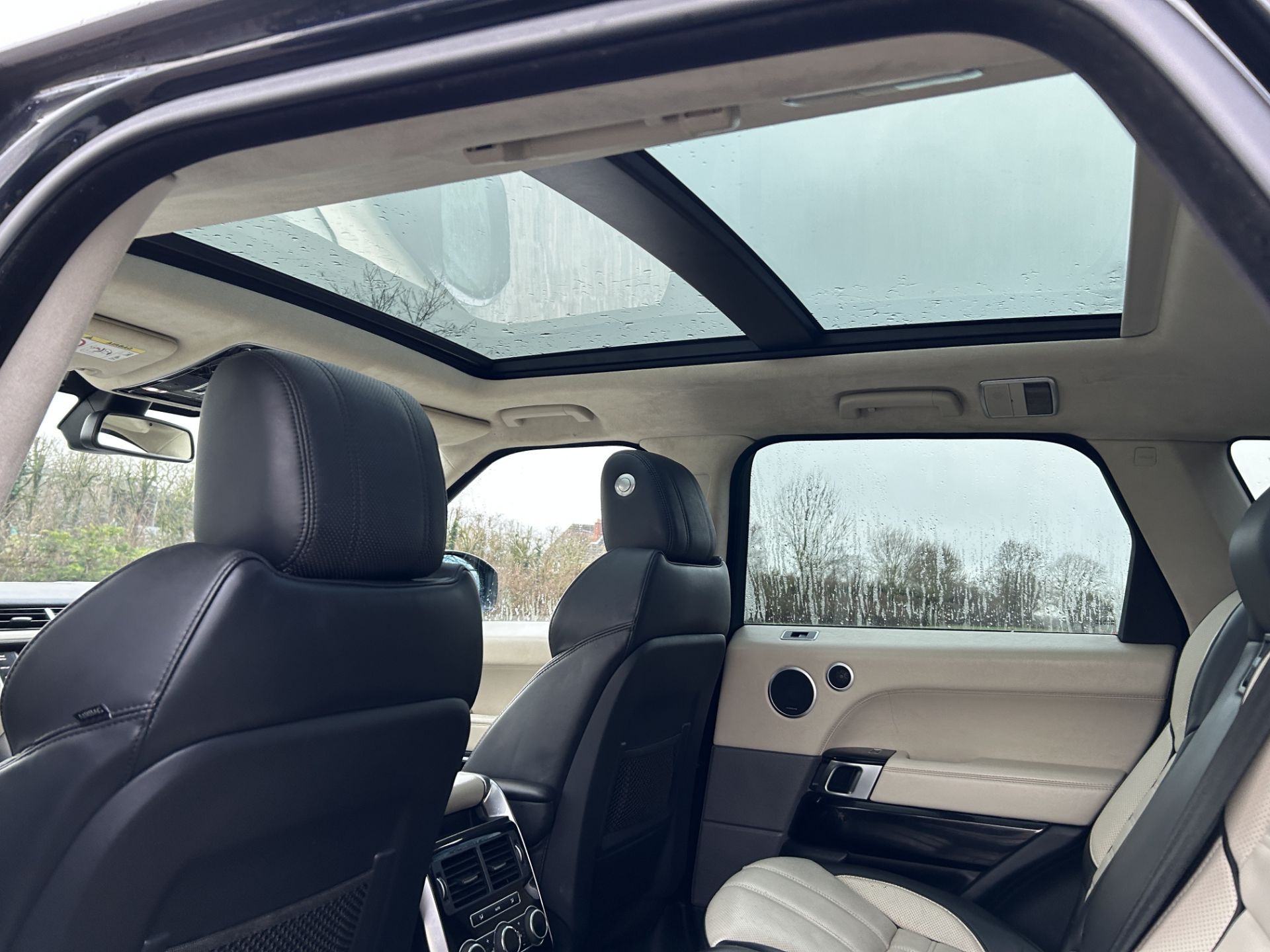 RANGE ROVER SPORT AUTOBIOGRAPHY DYNAMIC 3.0 SDV6 DIESEL/HYBRID AUTOMATIC * 15 REG * SERVICE HISTORY! - Image 13 of 39