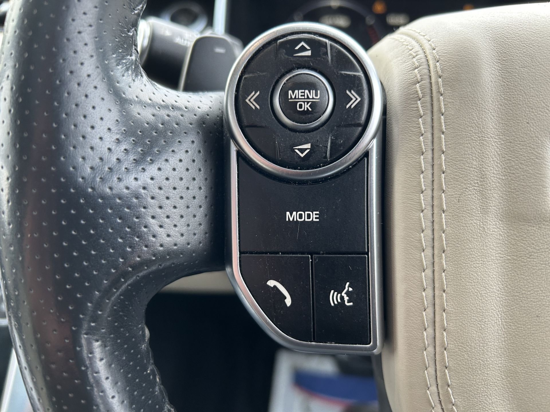 RANGE ROVER SPORT AUTOBIOGRAPHY DYNAMIC 3.0 SDV6 DIESEL/HYBRID AUTOMATIC * 15 REG * SERVICE HISTORY! - Image 29 of 39