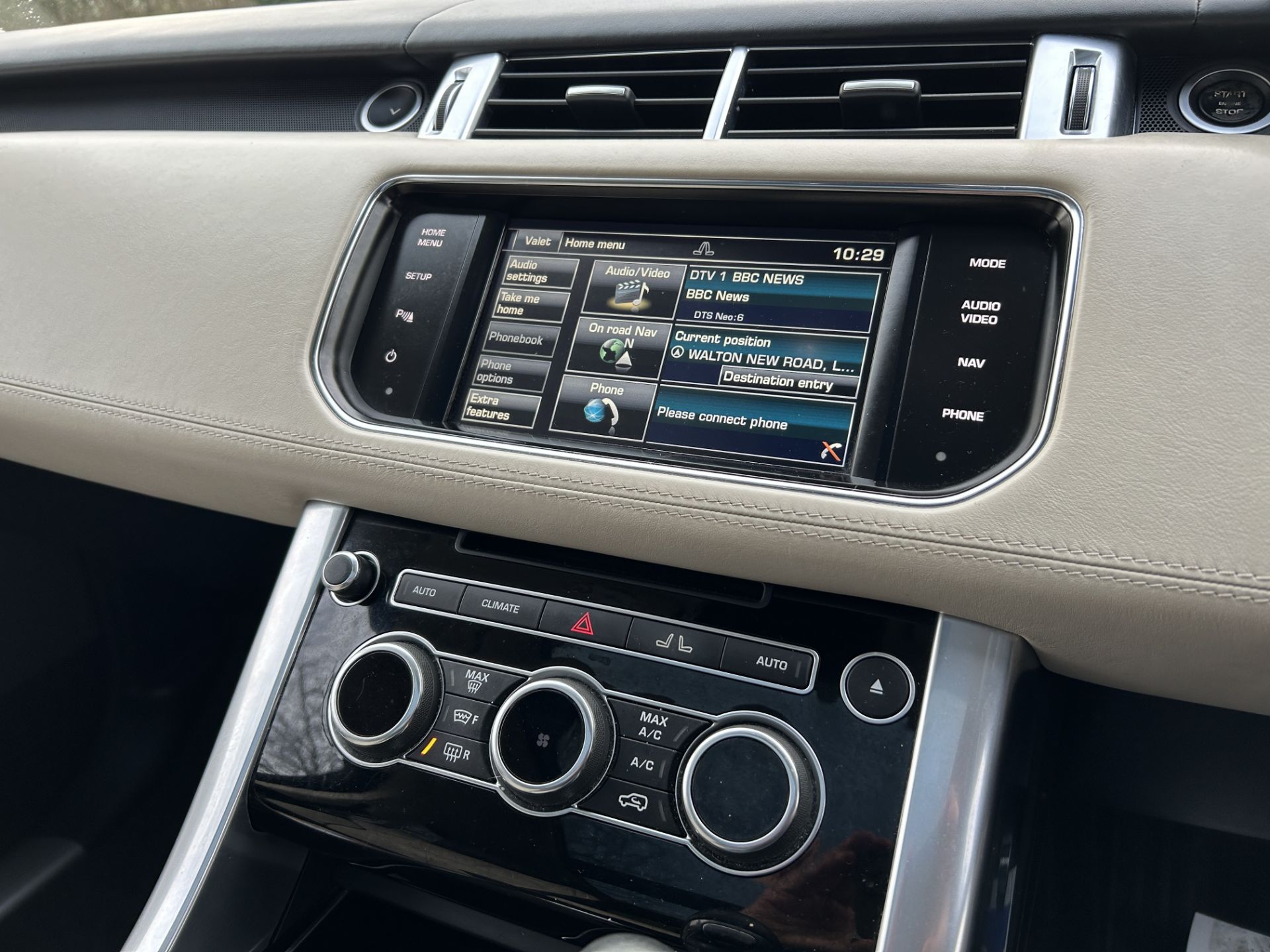 RANGE ROVER SPORT AUTOBIOGRAPHY DYNAMIC 3.0 SDV6 DIESEL/HYBRID AUTOMATIC * 15 REG * SERVICE HISTORY! - Image 28 of 39