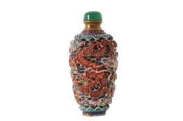 CHINESE 'DRAGON AND PHOENIX' SNUFF BOTTLE, EARLY 20TH CENTURY