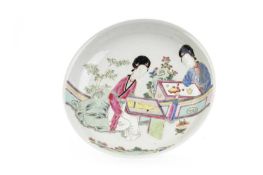 CHINESE FAMILLE ROSE DISH, KANGXI STYLE
