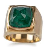 IMPRESSIVE CERTIFICATED EMERALD RING, LATE 20TH CENTURY