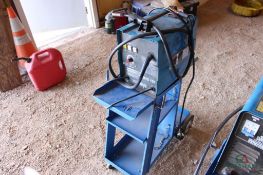 CHICAGO ELECTRIC MIG 151 WELDER ON ROLL AROUNG CART