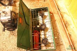 COLEMAN 3 BURNER GAS CAMP STOVE