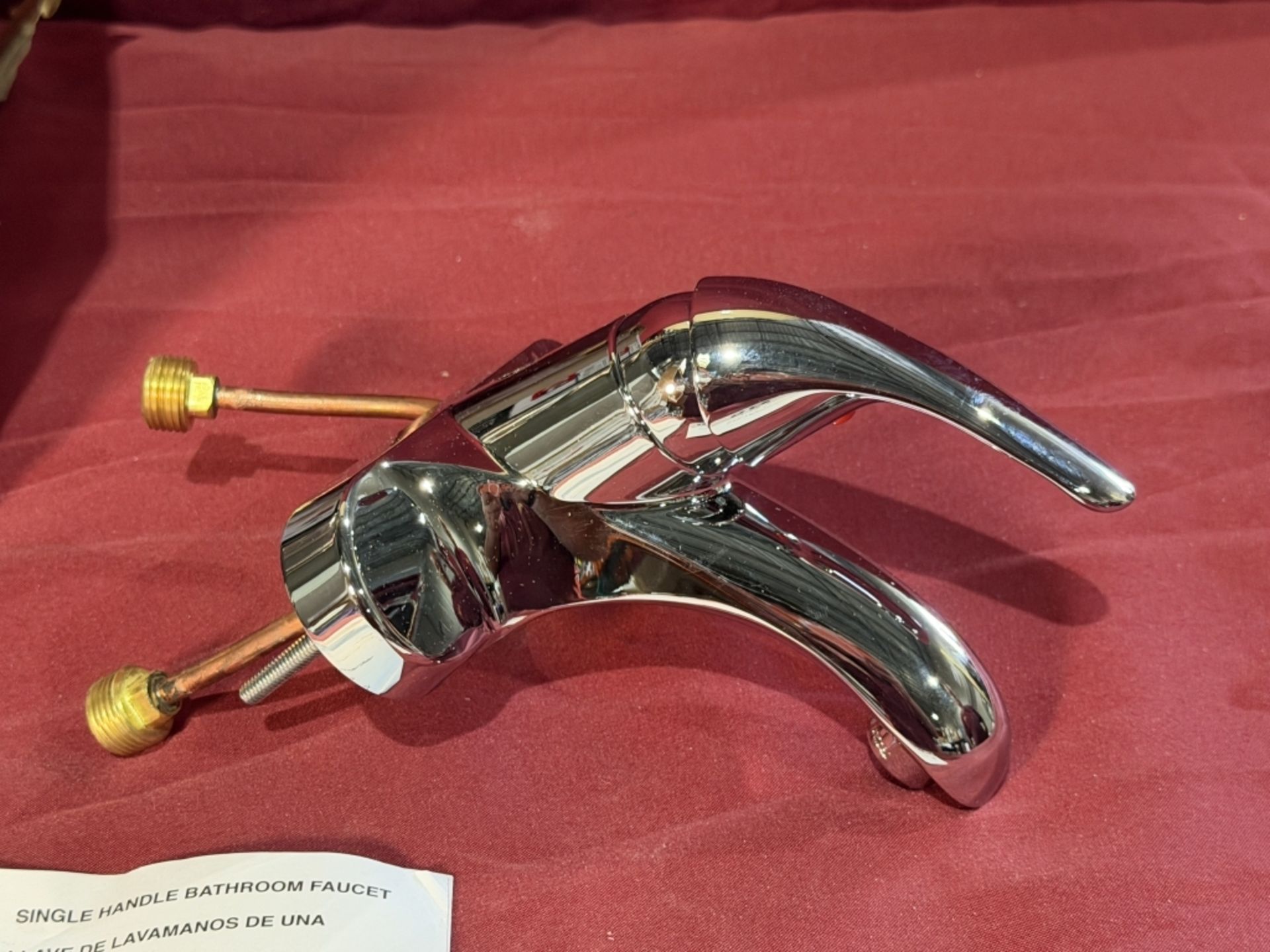 DELTA SINGLE HANDLE BATHROOM FAUCET - Image 3 of 3