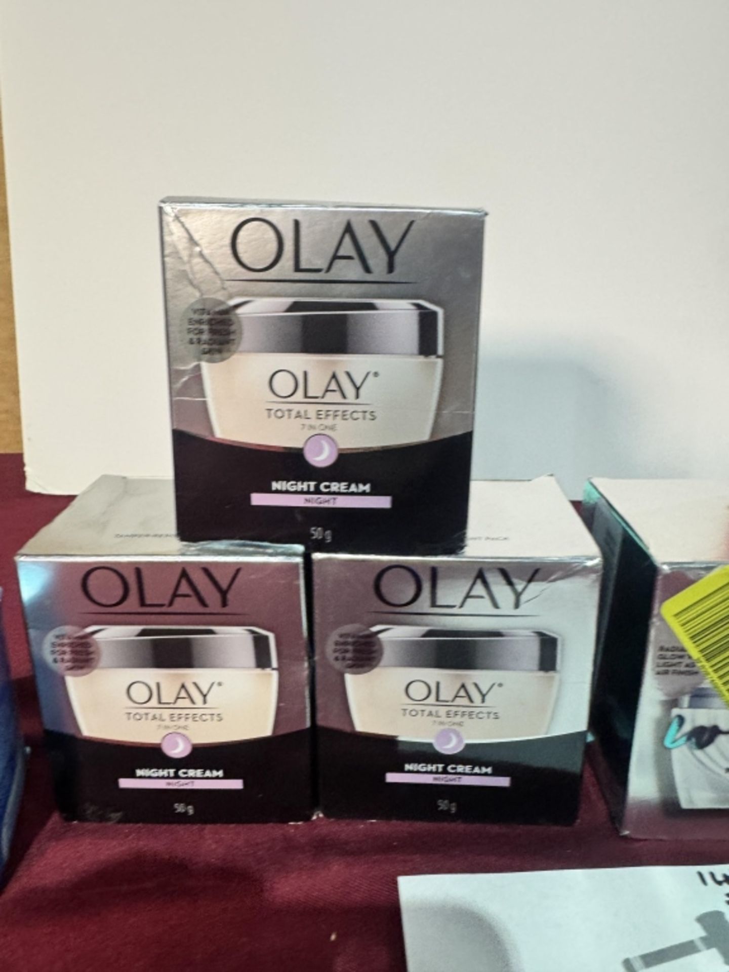 LOT CONSISTING OF (18) ASSORTED PRODUCTS - Image 3 of 4