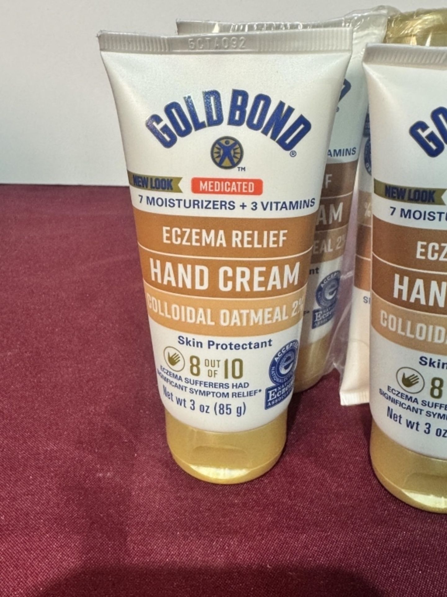 GOLD BOND ECZEMA RELIEF HAND CREAM 3 OZ, NEW - Image 2 of 3
