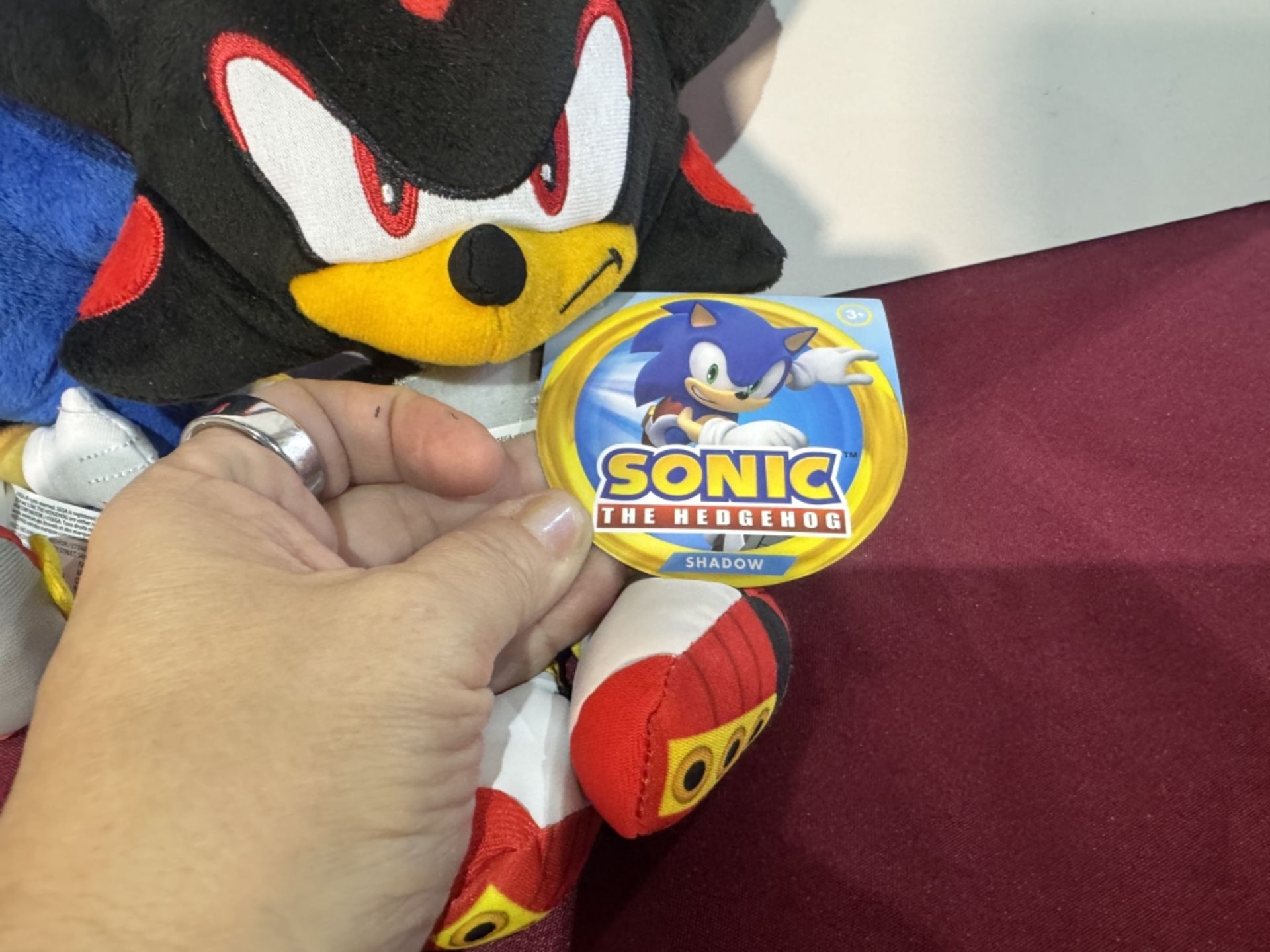 SONIC THE HEDGHOG PLUSH - Image 3 of 3