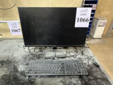 DELL 24" LCD MONITOR WITH KEYBOARD