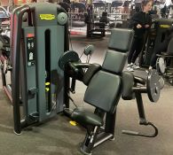 Technogym 900 Arm Curl