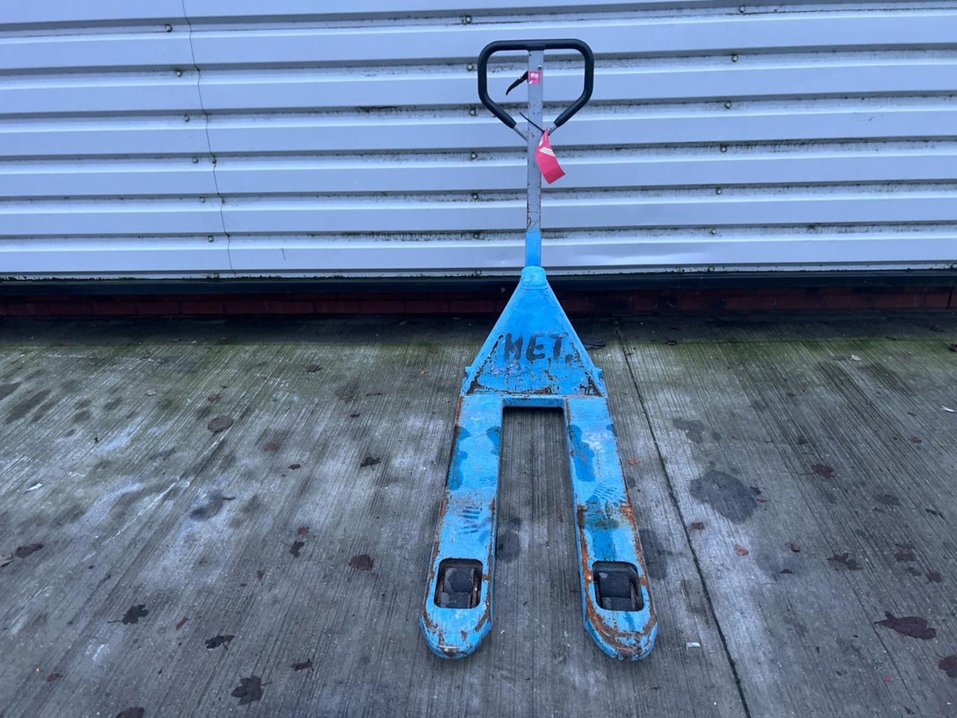 Manual Pallet Truck THX12059 - No reserve - Image 6 of 7