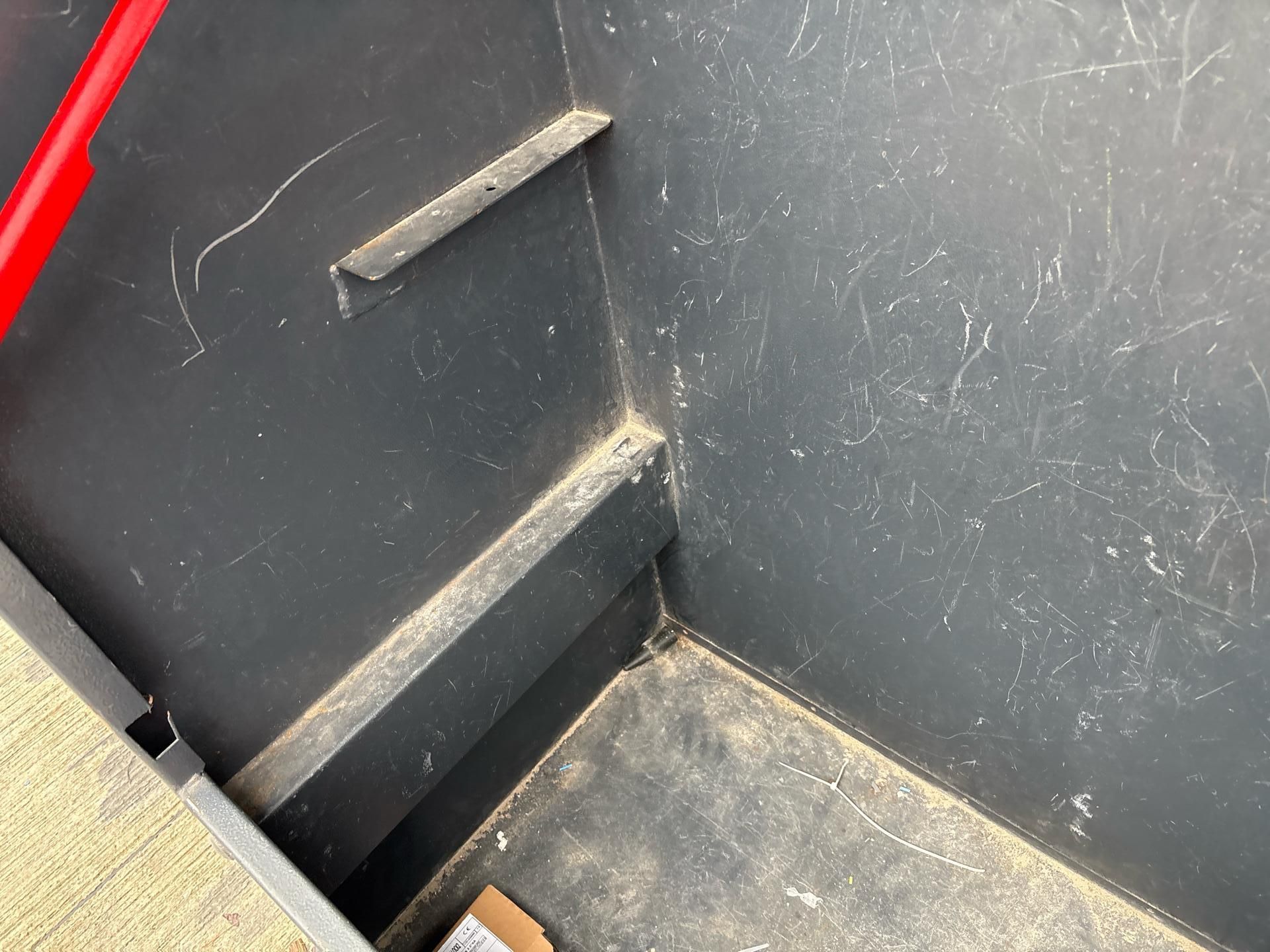 Wheeled Site Security Chest - Large. S/N: 937B-THX8478 - No Reserve - Image 5 of 9