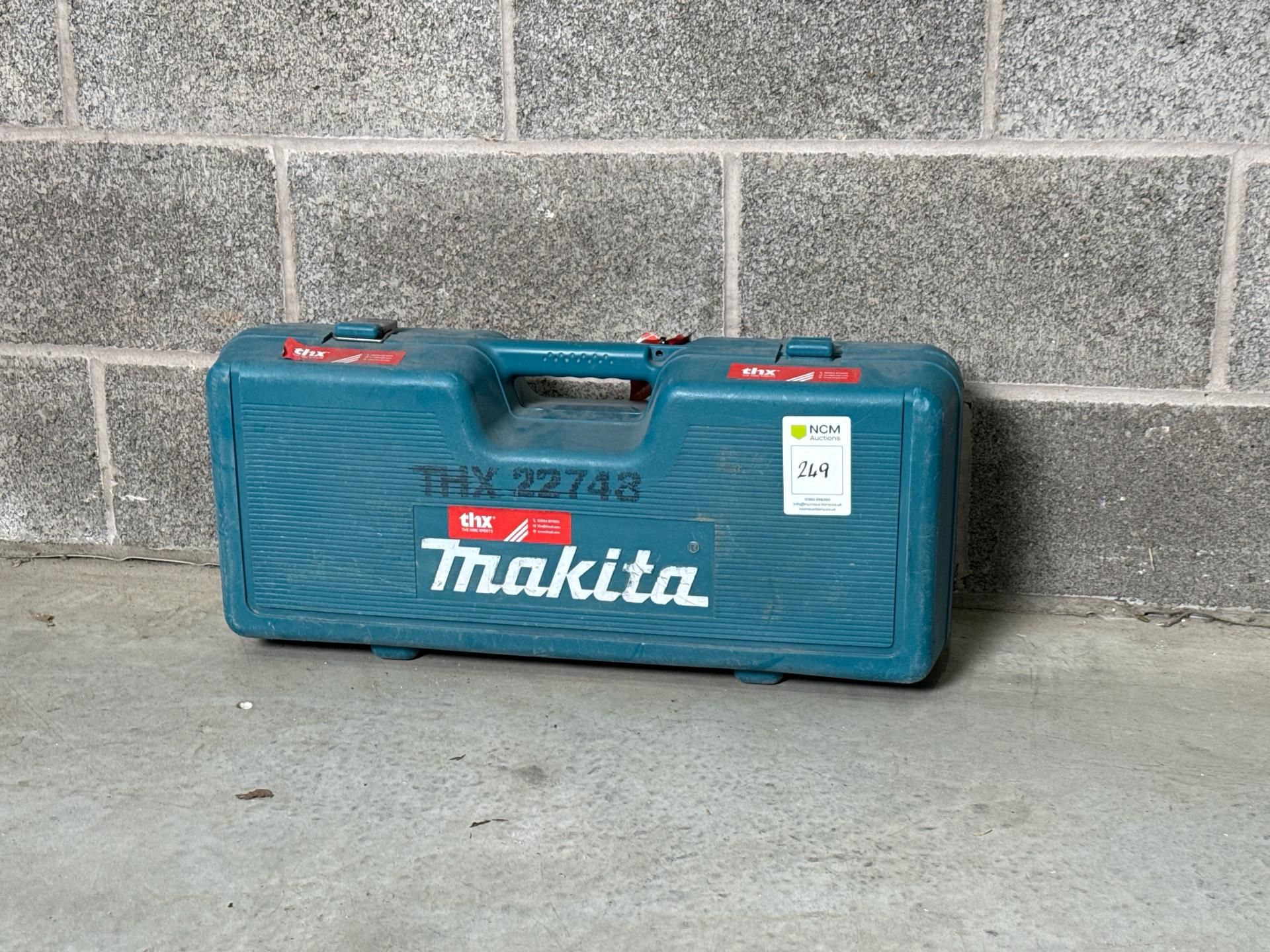 Makita Angle Grinder - THX22748 - No Reserve