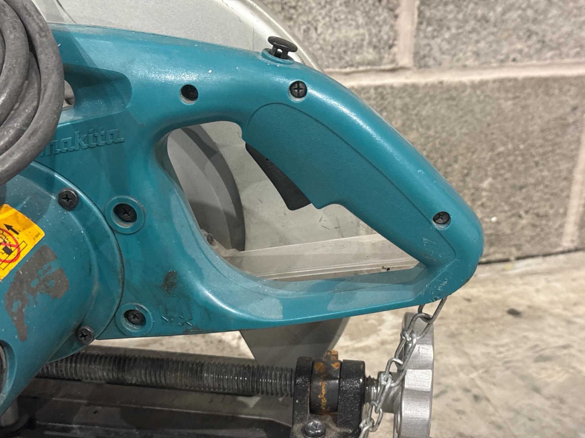 Makita Metal Chop Saw - Thx18700 - No Reserve - Image 4 of 6