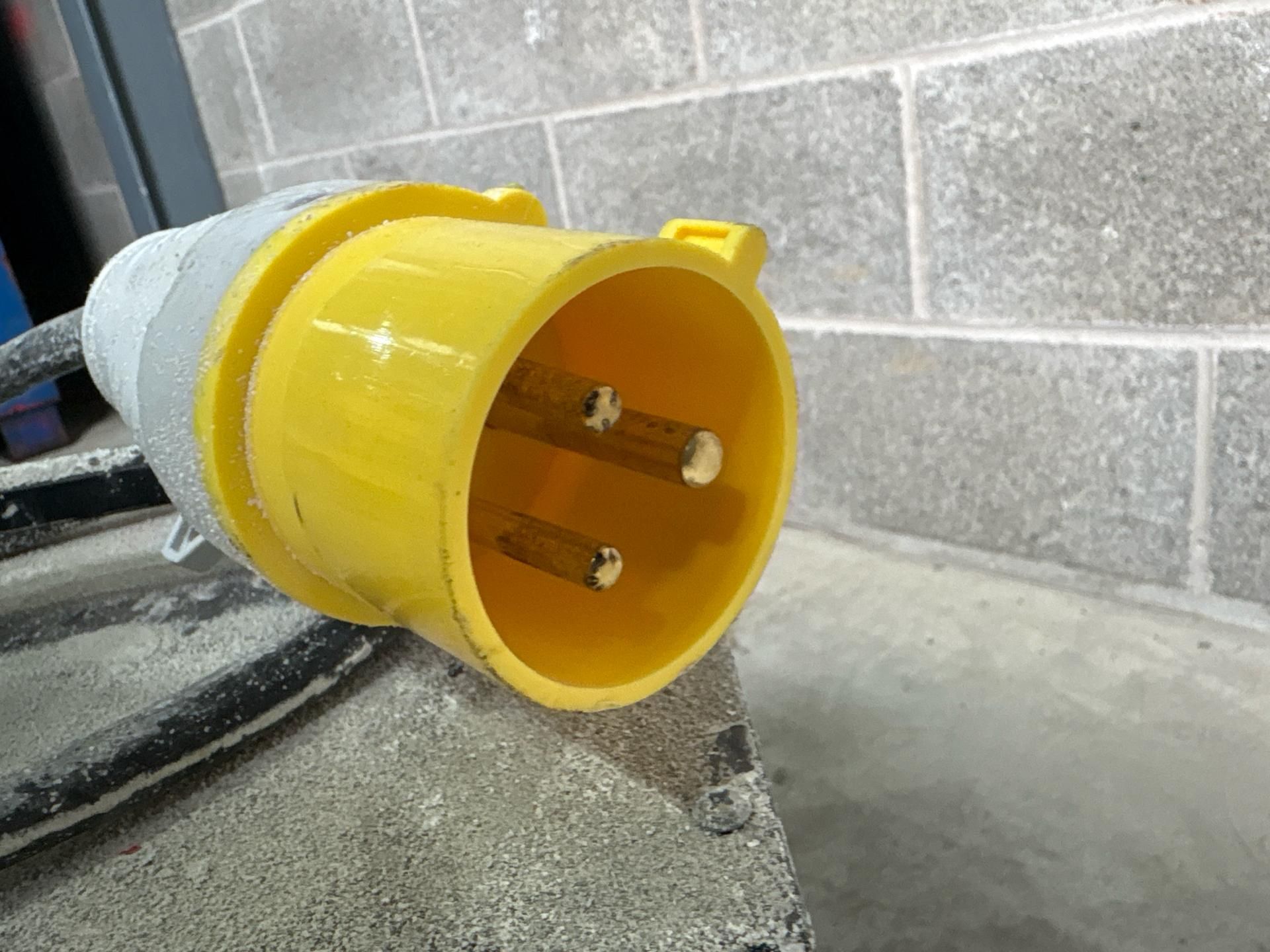 Elite 2.8Kw Fan Heater 110V 32A S/N: Ehfh110082400819 -THX22642 - No Reserve - Image 8 of 8