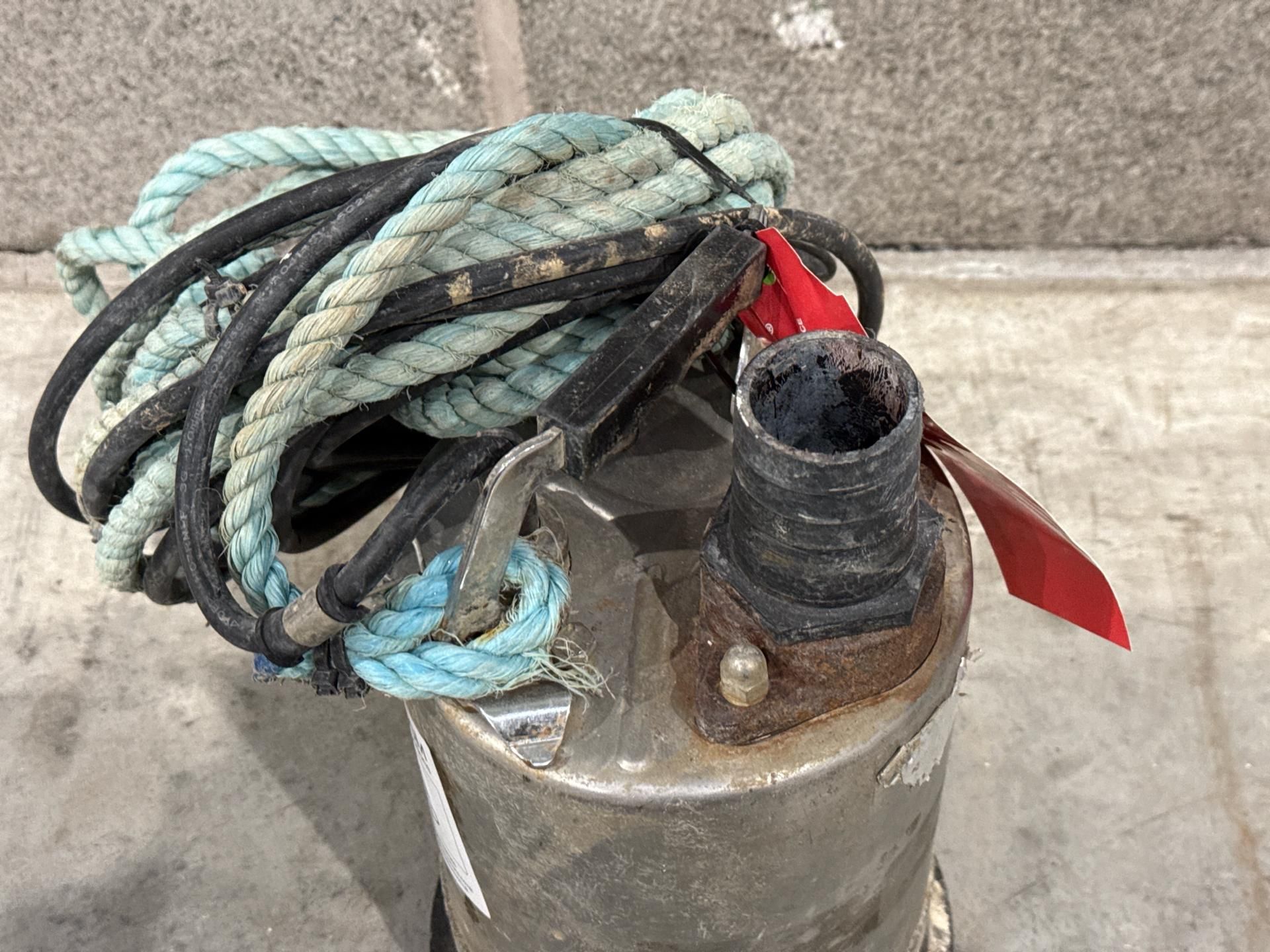 Puddle Pal 2â€ Puddle Pump - Thx8199 - No Reserve - Image 2 of 4