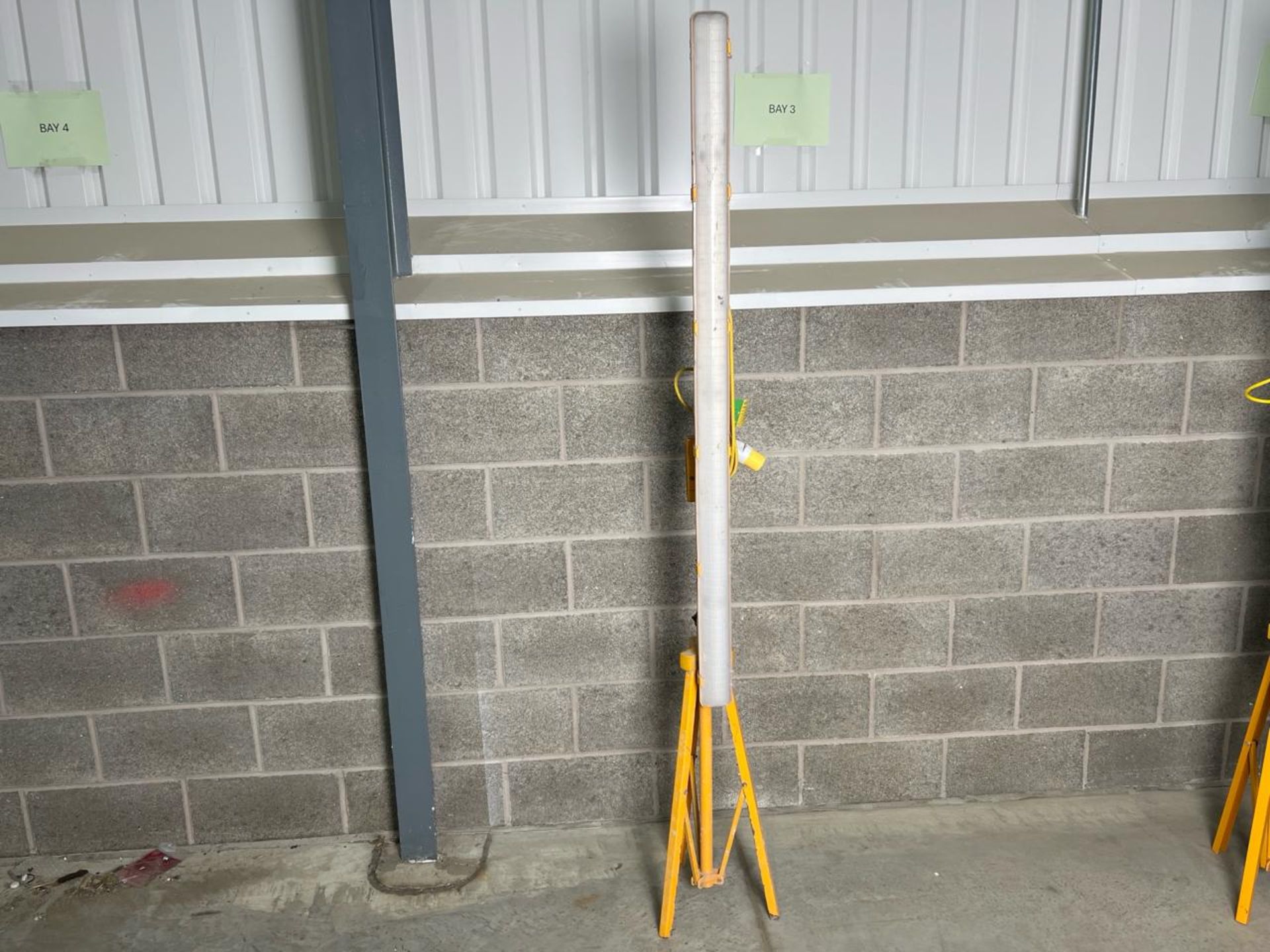 Led Plasterer'S Lights 5Ft. S/N: Blank-THX12151 - No reserve