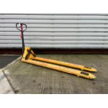 Manual Pallet Truck - 2000Kg - 2M. S/N: J24032934-4/30-THX21711 - No Reserve